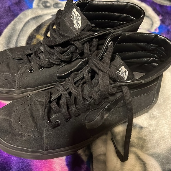 Vans - Picture 3 of 4